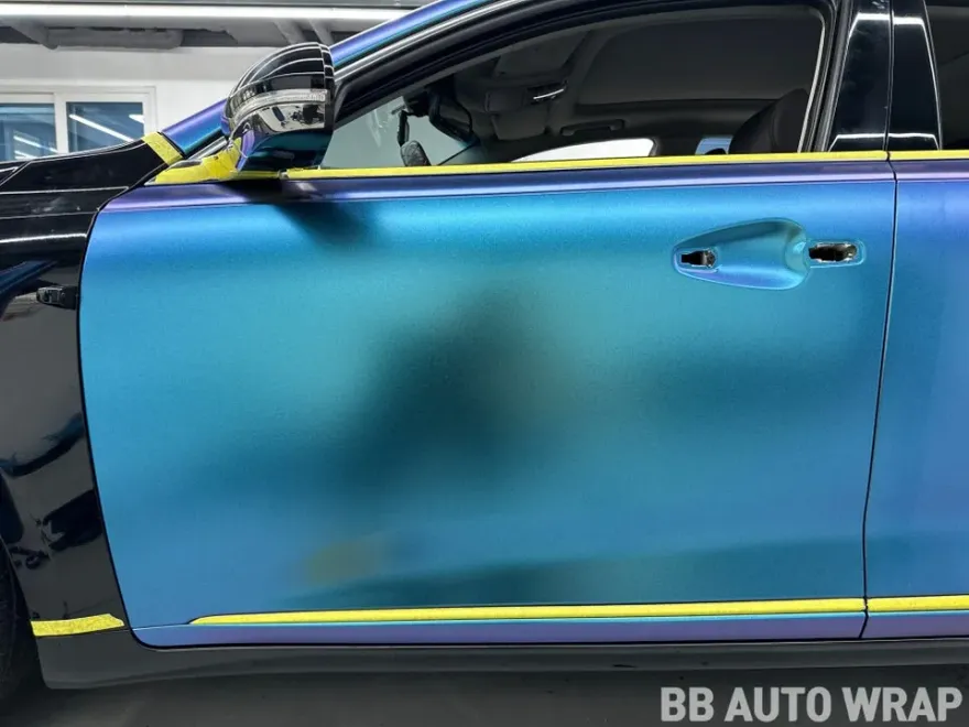 Kia K7 YGのカーラッピング事例|費用目安・仕上がり 施工写真 2-2