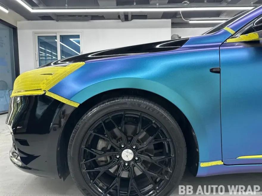 Kia K7 YGのカーラッピング事例|費用目安・仕上がり 施工写真 4-2