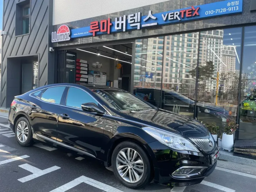 Hyundai Grandeur HGのカーフィルム施工事例 施工写真 3-2