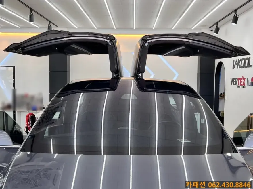 Tesla Model Xのカーフィルム施工事例｜費用目安・仕上がり 施工写真 1-2