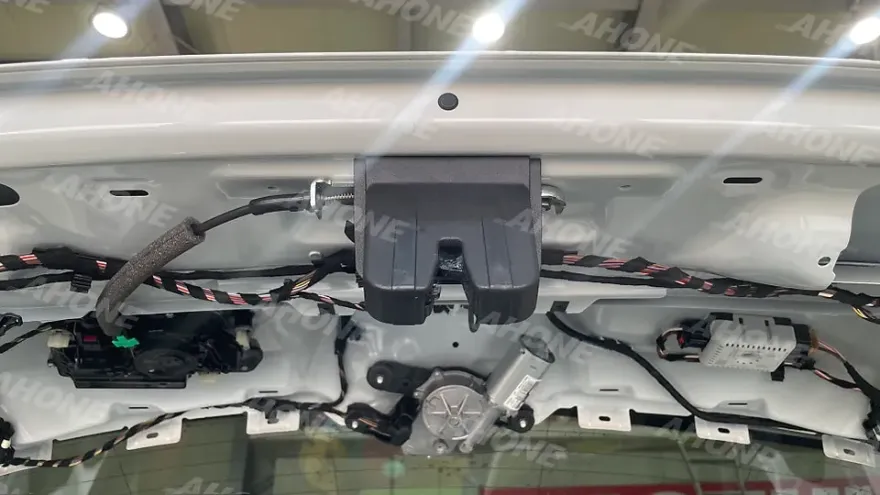 Volkswagen Tiguan body repair - Volkswagen Tiguan Body Repair & Painting Review photo 4