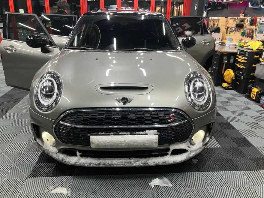 MINI Clubmanのドラレコ取付事例|費用目安・仕上がり 施工写真 1-1