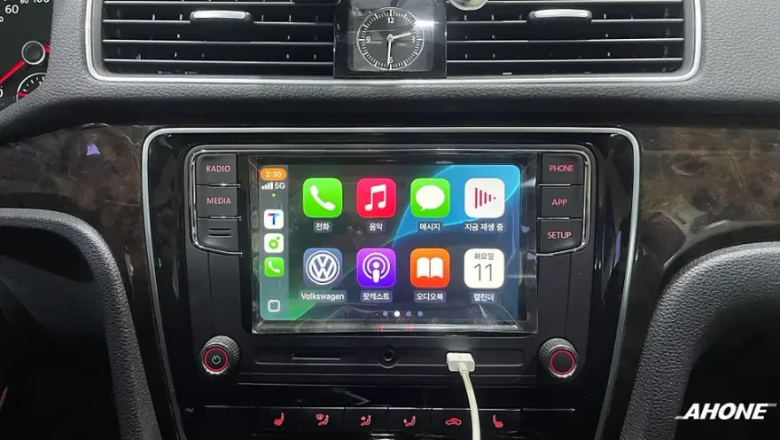 Volkswagen PassatのAndroid Auto・CarPlay取付事例 施工写真 1-3