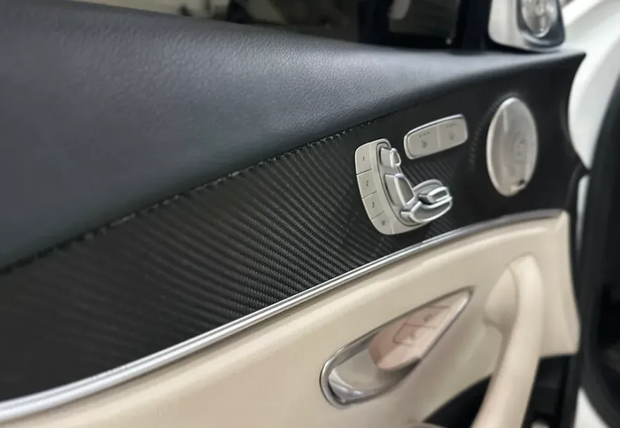 Mercedes-Benz E-Class W213のカーラッピング事例|費用目安・仕上がり 施工写真 3-3