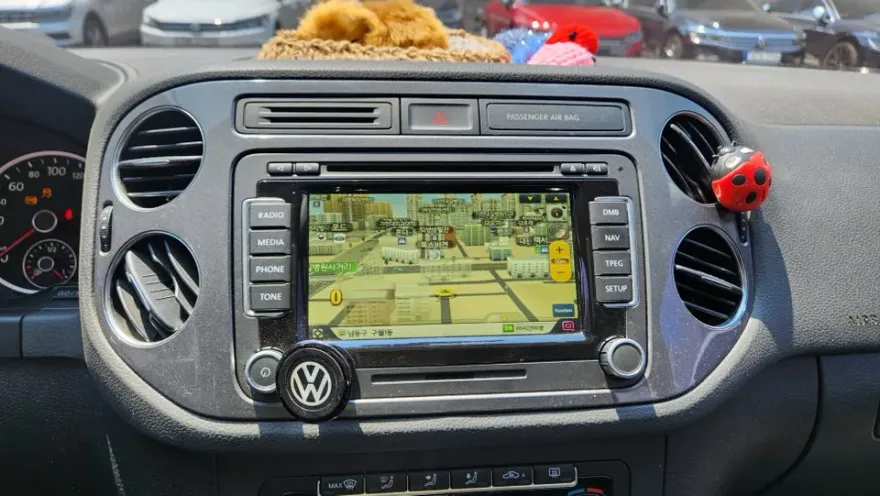 Volkswagen Tiguan dash cam - Volkswagen Tiguan Dash Cam Installation Review photo 5