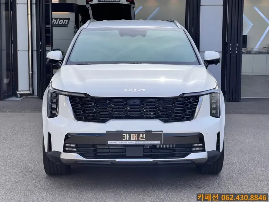 Kia Sorento MQ4のカーフィルム施工事例｜断熱・プライバシー効果 施工写真 2-1