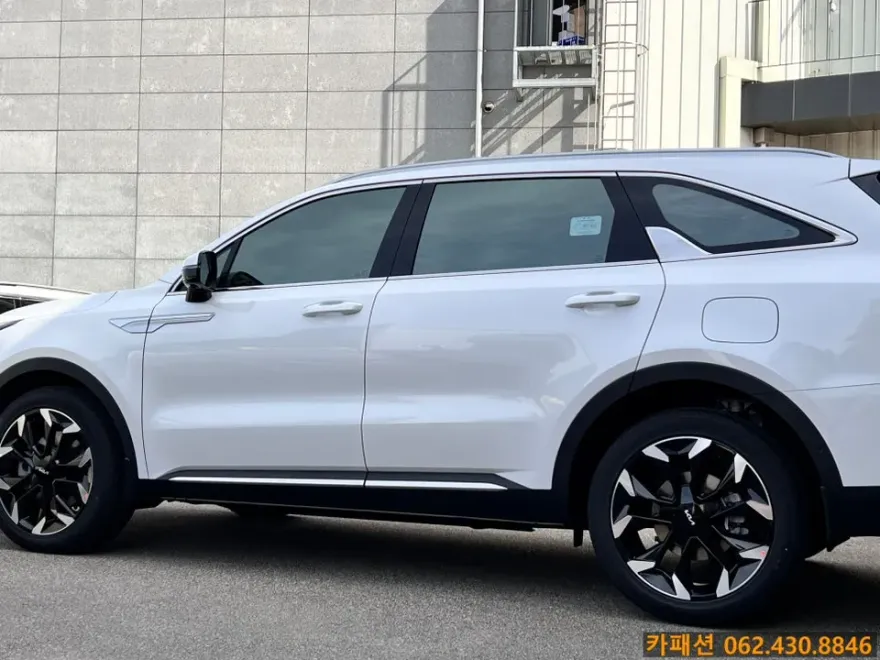 Kia Sorento MQ4のカーフィルム施工事例｜断熱・プライバシー効果 施工写真 1-3