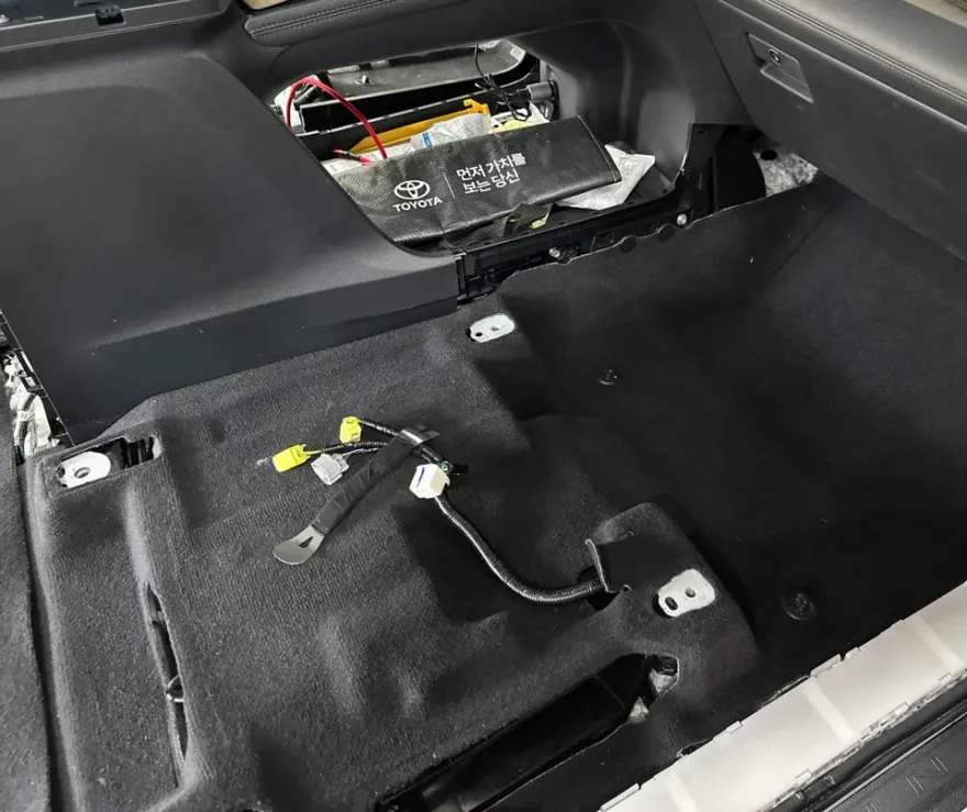 Toyota Sienna ambient lighting - Toyota Sienna Ambient Lighting Review — Under $40 Upgrade photo 4