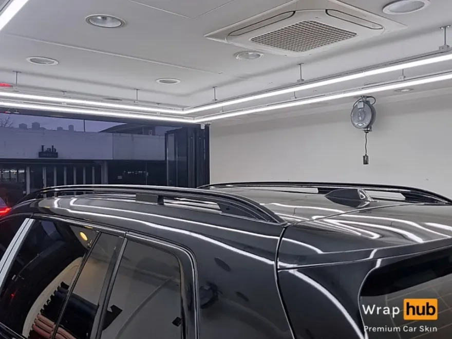 BMW X7のカーラッピング事例|クロームをブラック化 施工写真 2-2