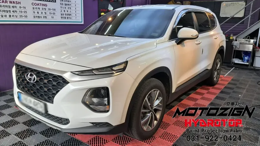 Hyundai Santa Feのガラスコーティング事例|費用目安・仕上がり 施工写真 3-2