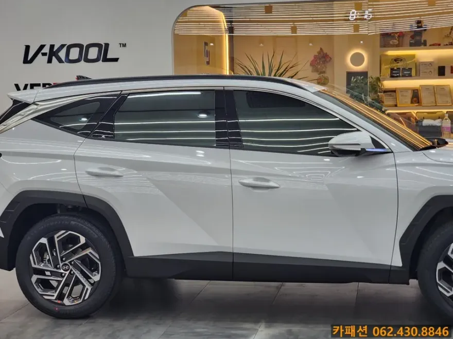 Hyundai Tucson NX4のカーフィルム施工事例|費用目安・仕上がり 施工写真 3-2