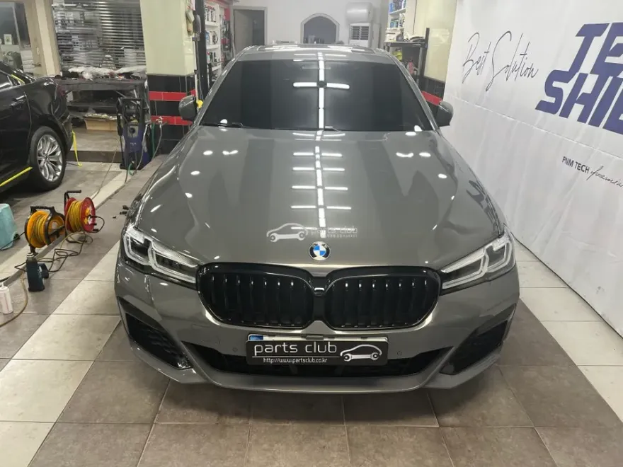 BMW 5 Series G30 body kit - BMW 5 Series G30 Body Kit Review: Carbon Parts Cost photo 2