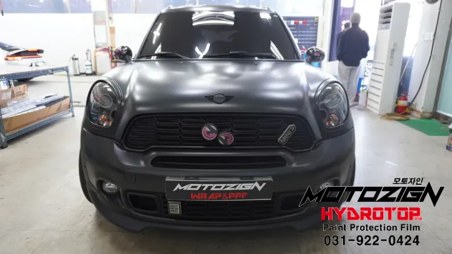 MINI Countrymanのカーラッピング事例|費用目安・仕上がり 施工写真 1-2