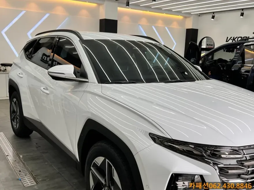 Hyundai Tucson NX4のカーフィルム施工事例|費用目安・仕上がり 施工写真 2-3