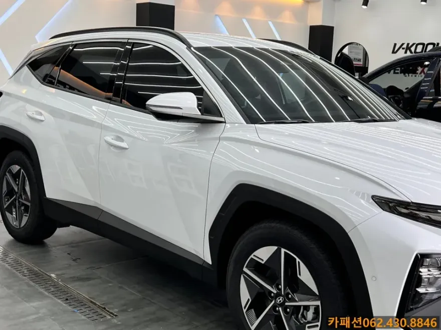 Hyundai Tucson NX4のカーフィルム施工事例|費用目安・仕上がり 施工写真 3-3