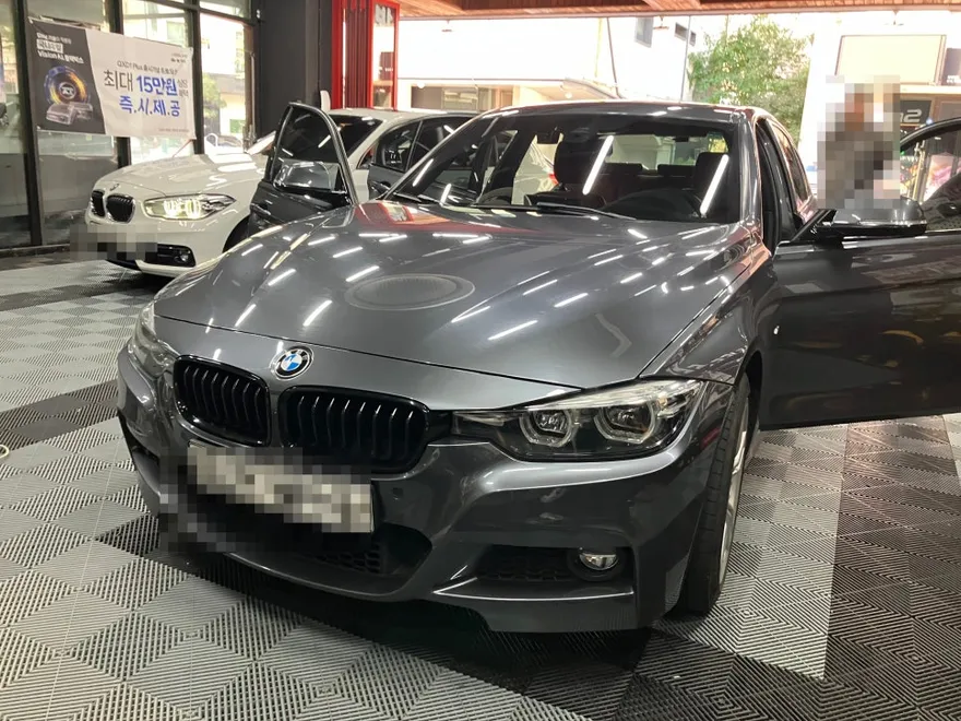 BMW 3 Series F30 ドラレコ取付事例|韓国実施工 施工写真 1-1