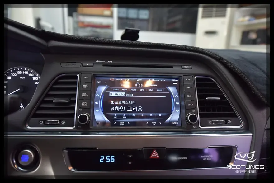 Hyundai Sonata LFのAndroid Auto・CarPlay取付事例 施工写真 1-1