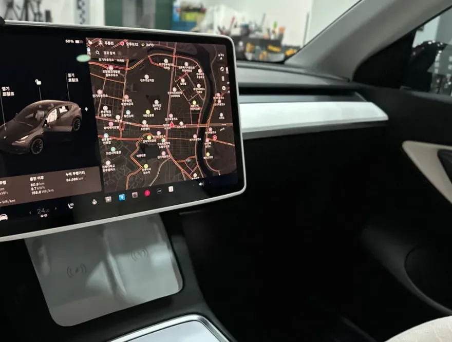 Tesla Model Y ambient lighting - Tesla Model Y Ambient Lighting Review: Cost & Results photo 4