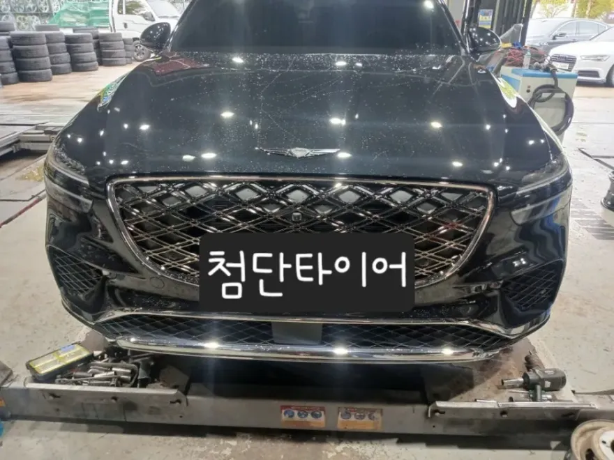 Genesis GV70のホイールリペア・塗装事例 施工写真 2-1