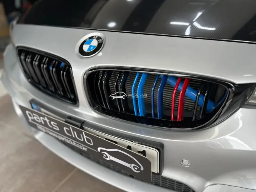 BMW 4 Seriesのカーラッピング事例|費用目安・仕上がり 施工写真 3-2