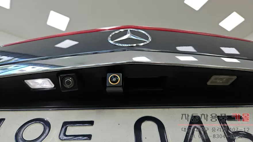 Mercedes-Benz E-Class W212 lighting upgrade installation result