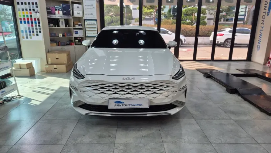 Kia K8のカーラッピング事例|費用目安・仕上がり 施工写真 1-1