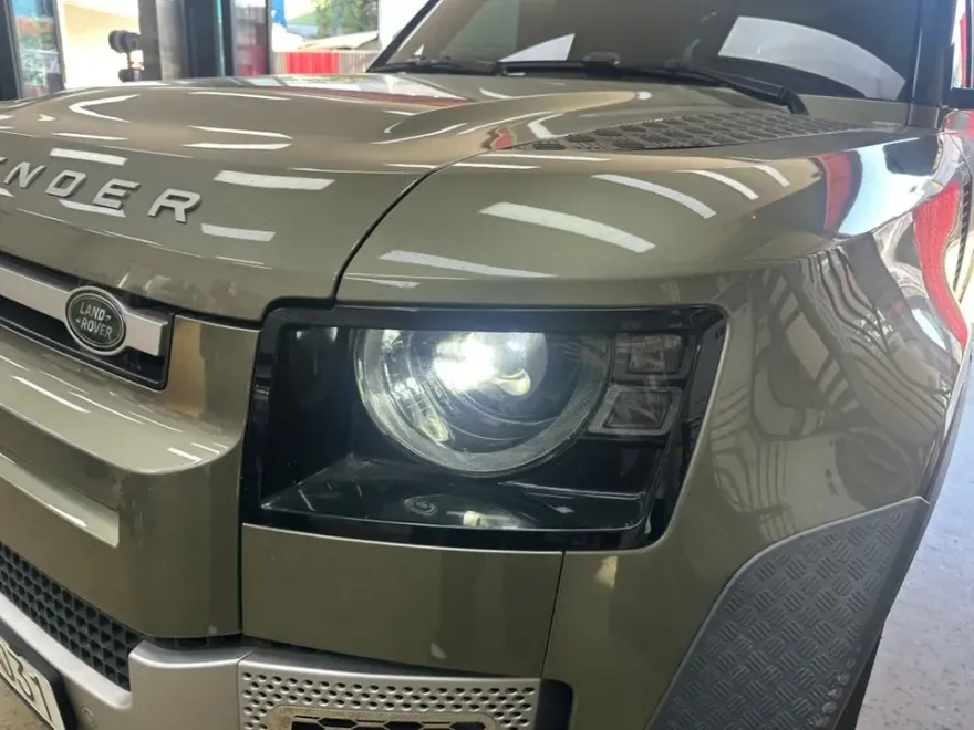 Land Rover Defender lighting upgrade - Land Rover Defender Lighting Upgrade Review photo 3
