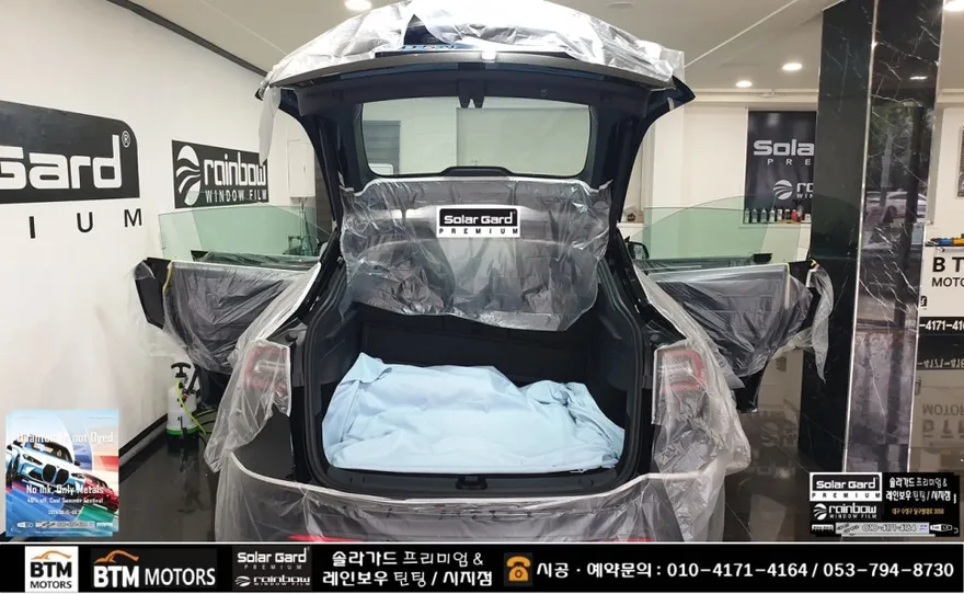 Tesla Model Yのカーフィルム施工事例|費用目安・仕上がり 施工写真 3-2