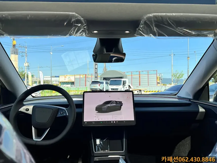 Tesla Model Yのカーフィルム施工事例|費用目安・仕上がり 施工写真 3-2