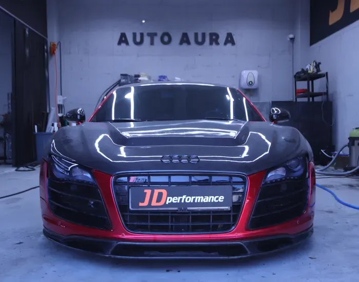 Audi R8のヘッドライトPPF施工事例|費用目安・仕上がり 施工写真 1-3