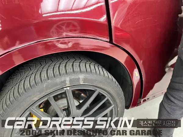 Maserati Levanteのカーラッピング事例|費用目安・仕上がり 施工写真 3-1