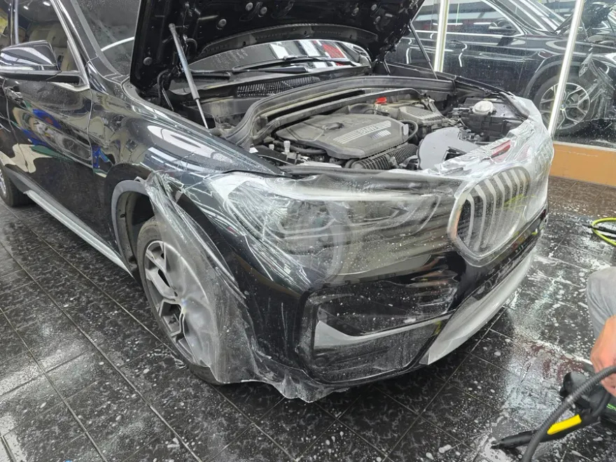 BMW X1 PPF施工事例|費用目安と仕上がり 施工写真 3-1