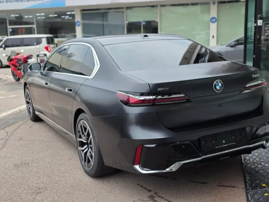 BMW 7 Seriesの無光PPF施工事例｜韓国実例 施工写真 1-2