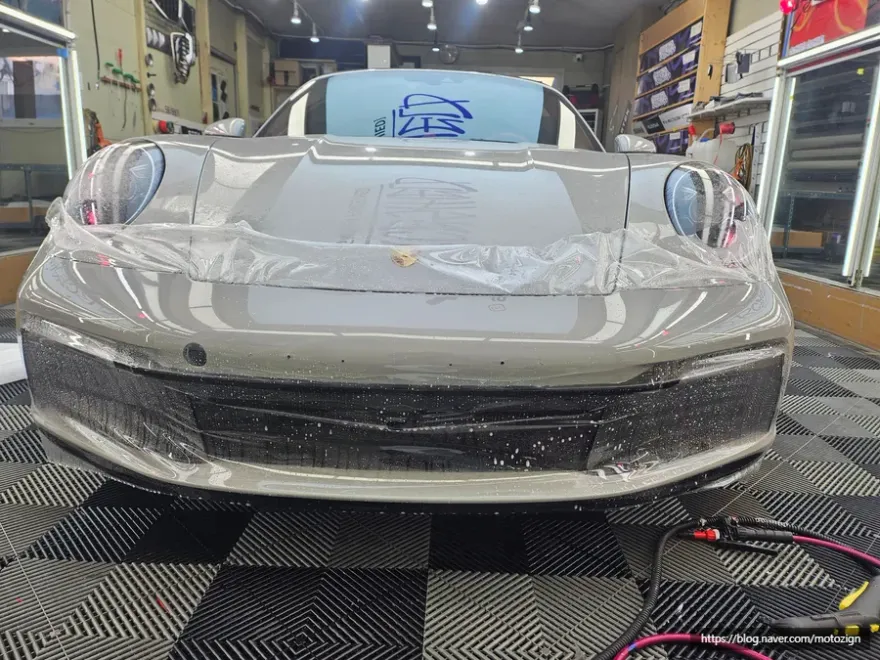ポルシェ911のPPF施工事例｜費用目安と仕上がり 施工写真 2-1