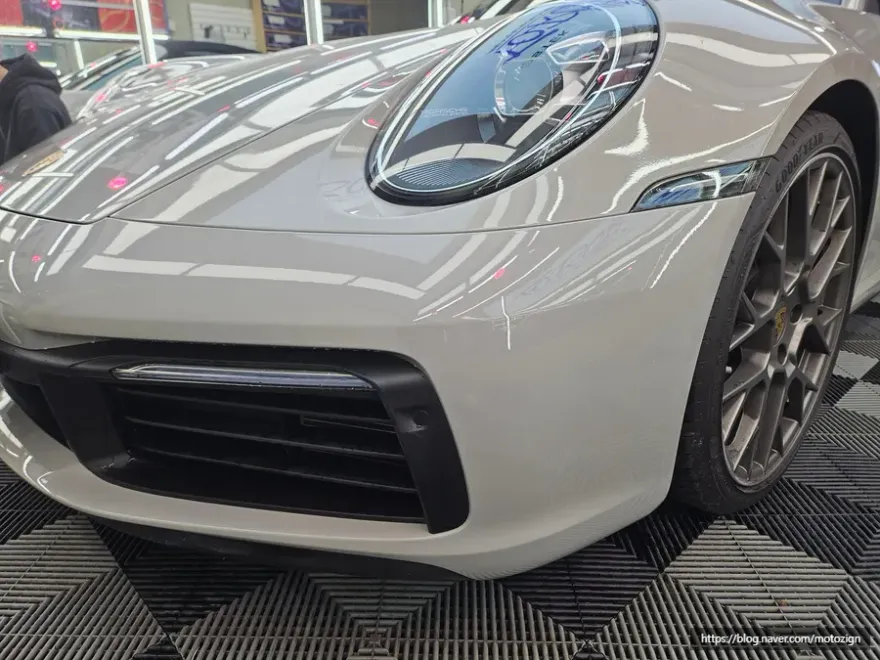 ポルシェ911のPPF施工事例｜費用目安と仕上がり 施工写真 1-3