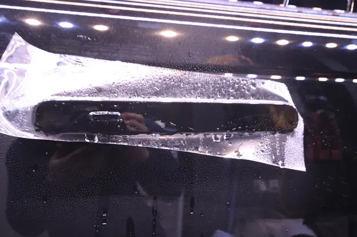 Land Rover Range Roverのガラスコーティング事例 施工写真 4-2