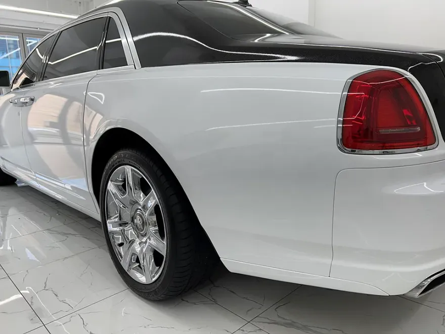 Rolls-Royce Ghostのカーラッピング事例|費用目安・仕上がり 施工写真 3-3