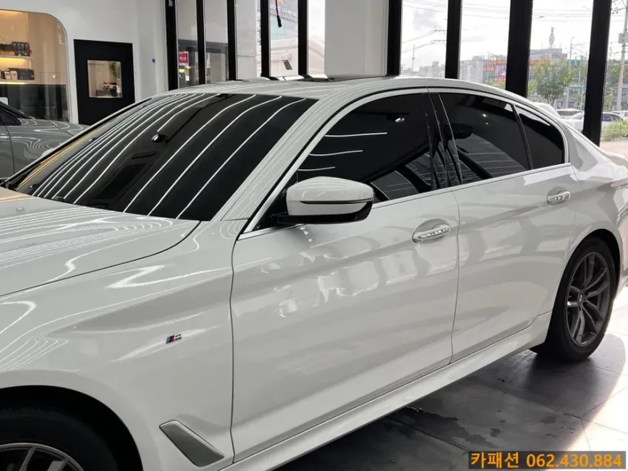 BMW 5 Series G30 カーフィルム施工事例|費用目安・仕上がり 施工写真 4-2