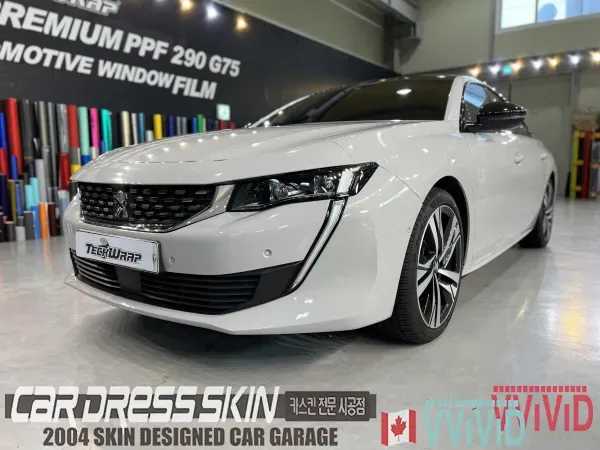 Peugeot 508のカーラッピング事例|高級感ある仕上がり 施工写真 1-3