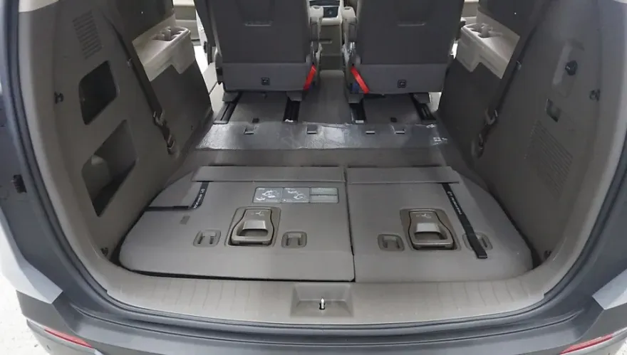 Kia Carnival KA4 ambient lighting - Kia Carnival KA4 Ambient Lighting Review — Cost & Results photo 4