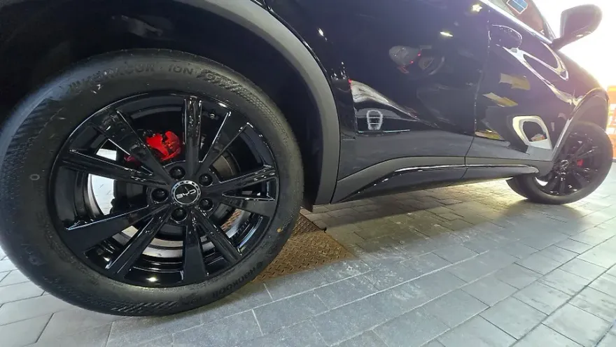 BYD Atto 3のホイールリペア・塗装事例 施工写真 3-1