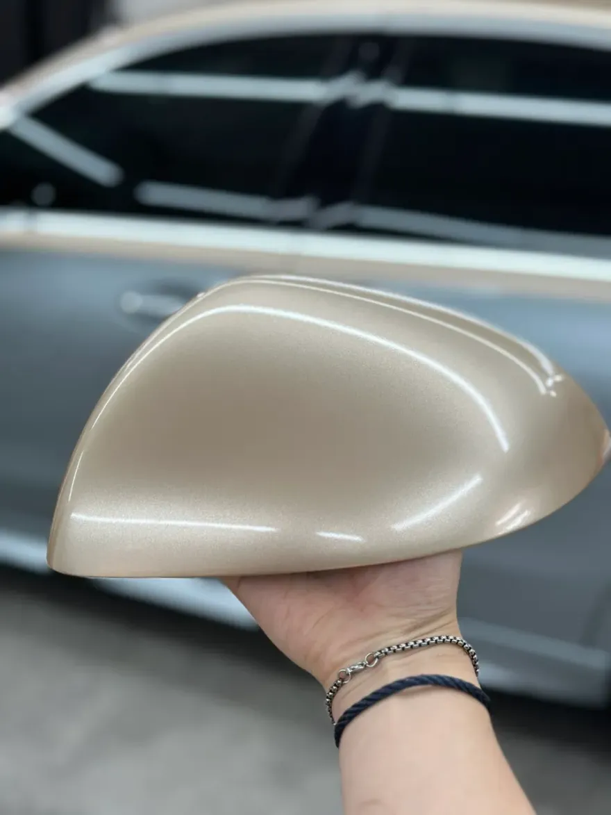 Mercedes-Benz Cクラスのカーラッピング事例|費用目安・仕上がり 施工写真 2-3