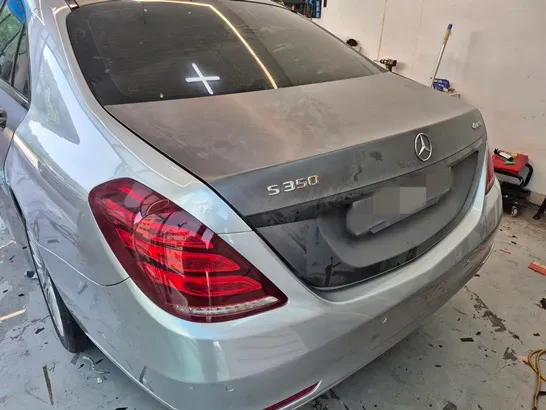 Mercedes-Benz S-Classのカーラッピング事例|費用目安・仕上がり 施工写真 3-1