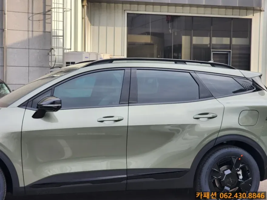Kia Sportage 5th Genのカーフィルム施工事例|費用目安・仕上がり 施工写真 1-2