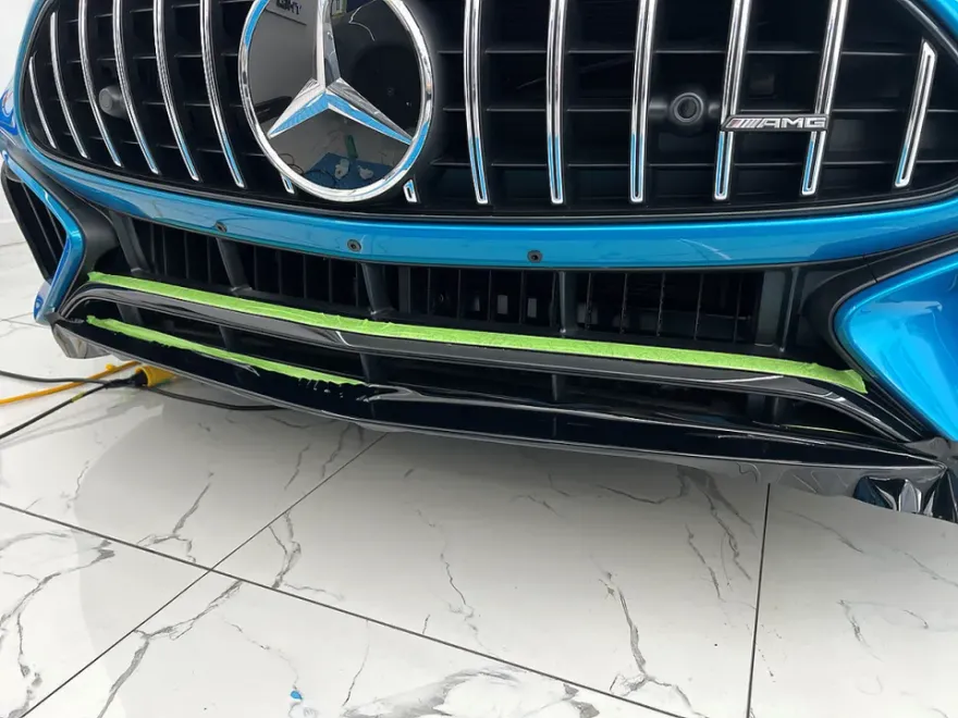 Mercedes-Benz SL63 AMGのカーラッピング事例｜費用目安・仕上がり 施工写真 1-3