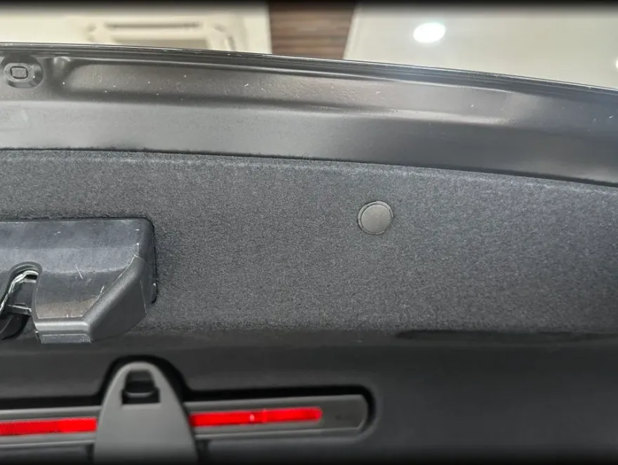 Kia K8 oem options - Kia K8 OEM Options Review: Factory Upgrade Cost photo 3