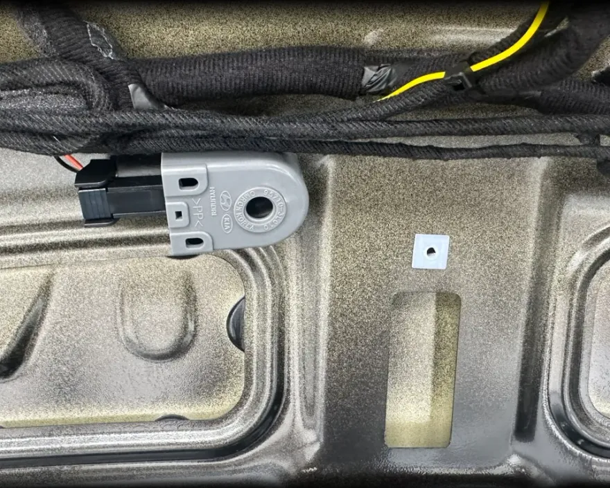 Kia K8 oem options - Kia K8 OEM Options Review: Factory Upgrade Cost photo 5