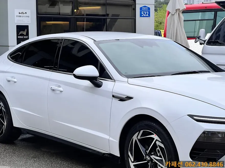 Hyundai Sonata DN8のカーフィルム施工事例|費用目安・仕上がり 施工写真 1-3