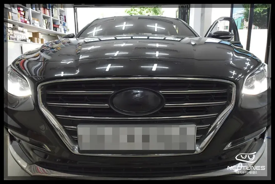 Hyundai Grandeur IGのAndroid Auto・CarPlay取付事例 施工写真 1-1
