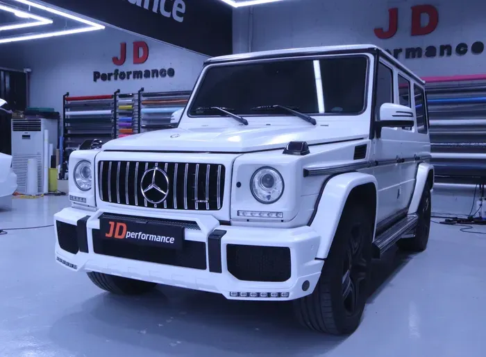 Mercedes-Benz G63 AMGのカーラッピング事例｜費用目安・仕上がり 施工写真 2-2